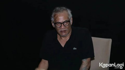Kondisi Tio Pakusadewo Membaik, Dewi Perssik Berharap Bisa Main Film Bareng