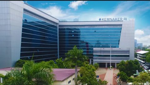 Ilustrasi Pemutusan Hubungan Kerja alias PHK. Foto: Freepik