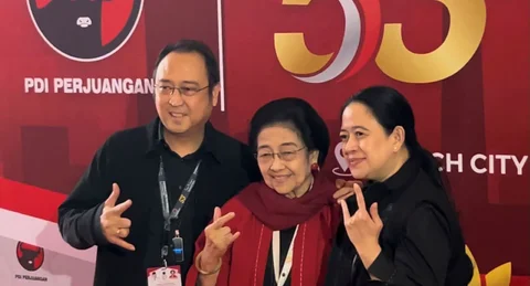 Momen Hangat Prananda-Puan Kecup Mesra Megawati saat HUT ke-53 PDIP