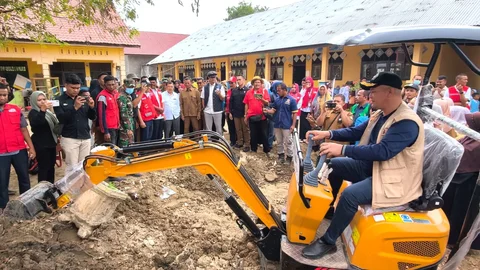 Jusuf Kalla Tinjau Pemulihan Pascabencana di Aceh Utara: Proses Rehabilitasi Dimulai dari Pembersihan Lingkungan