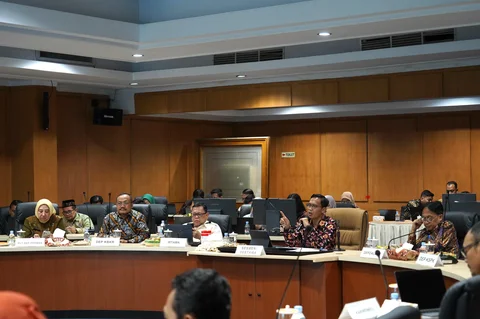 Menuju Indonesia Emas 2045, Sesmendukbangga Ingatkan Daerah Manfaatkan Bonus Demografi