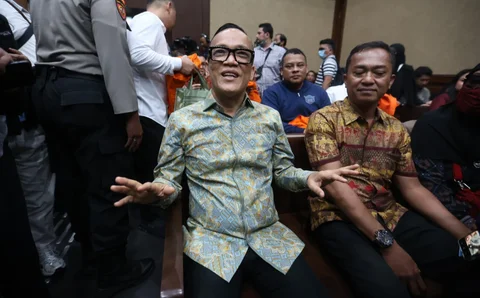 Wakil Menteri Ketenagakerjaan periode 2024&ndash;2025 Immanuel (Noel) Ebenezer Gerungan  saat mengikuti  sidang perdana kasus dugaan pemerasan dalam pengurusan sertifikat K3 di lingkungan Kemenaker di Pengadilan Tindak Pidana Korupsi pada PN Jakarta Pusat, Senin (19/01/2026).