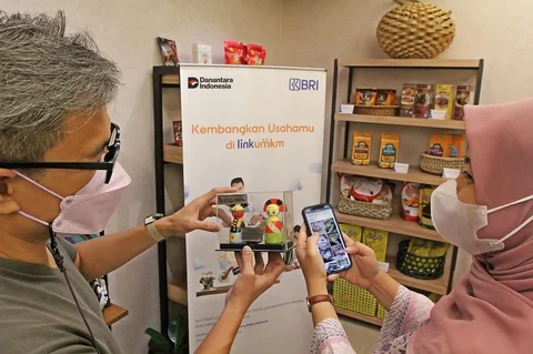 NM Kitchen Usaha Camilan Berbasis Resep Keluarga