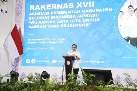 Mendagri Tito Karnavian Tutup Rakernas XVII APKASI