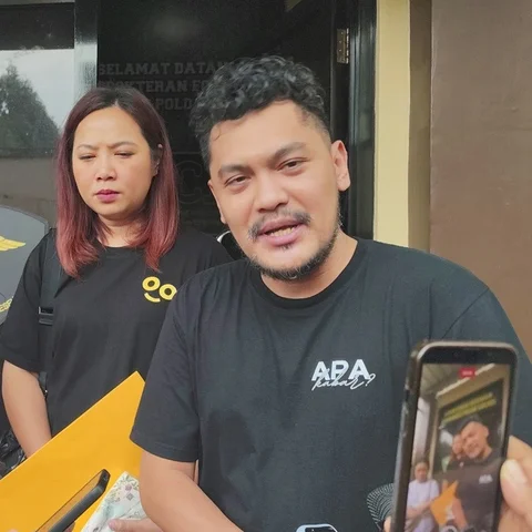 Penyerahan Jenazah Pramugari ATR 42-500