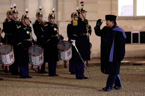 Presiden Prabowo Subianto tiba untuk pertemuan dengan Presiden Prancis Emmanuel Macron di Istana Elysee di Paris, Prancis, Jumat (23/01/2026) waktu setempat.