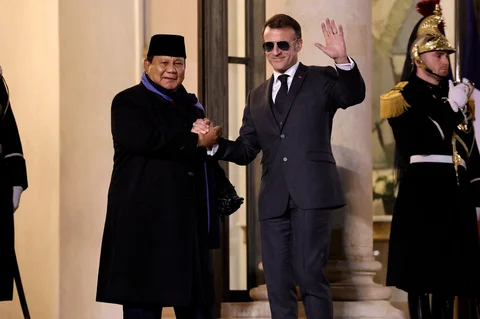 Presiden Prabowo Subianto saat melakukan  pertemuan dengan Presiden Prancis Emmanuel Macron di Istana Elysee di Paris, Prancis, Jumat (23/01/2026) waktu setempat.