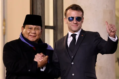 Presiden Prabowo Subianto saat melakukan  pertemuan dengan Presiden Prancis Emmanuel Macron di Istana Elysee di Paris, Prancis, Jumat (23/01/2026) waktu setempat.