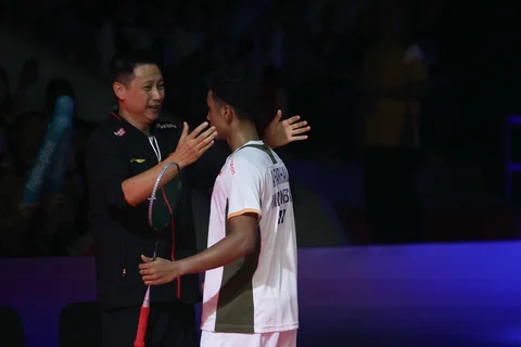 Tunggal putra Indonesia, Alwi Farhan,  saat menyingkirkan wakil Taiwan, Chi Yu Jen, dengan skor telak dua gim langsung, 21-11 dan 21-12 pada babak semifinal  Indonesia Masters 2026 di Istora Senayan, Jakarta, Sabtu (24/01/2026).