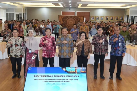Rapat Koordinasi Pemangku Kepentingan dalam Perumusan Kebijakan Penguatan Daya Saing Produk Kelautan dan Perikanan yang diselenggarakan Kementerian Kelautan dan Perikanan