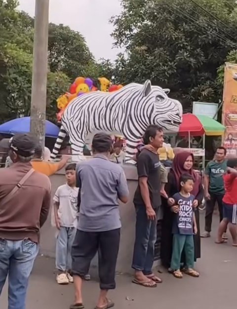 Dari Ide Kreatif ke Destinasi Wisata, Patung Macan Putih Kediri Ramai Dikunjungi Warga