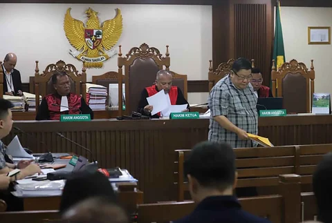 Ahli hukum perdata Gunawan Widjaja memberikan keterangan dalam sidang gugatan di Pengadilan Negeri Jakarta Pusat, Rabu (07/01/2026).