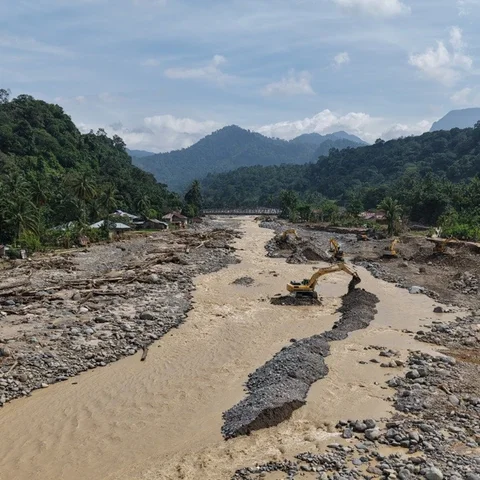 Pemerintah Normalisasi Sungai Batang Kuranji