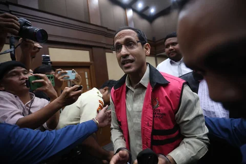 Mantan Mendikbudristek Nadiem Anwar Makarim usai menjalani sidang perkara dugaan korupsi pengadaan laptop Chromebook dan Chrome Device Management (CDM) di Pengadilan Tipikor Jakarta, Kamis (8/1/2026).