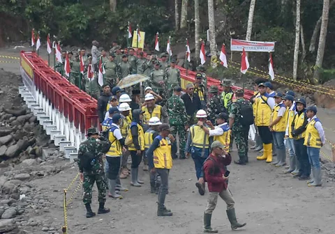 Jembatan Bailey di Jalan Lintas Nasional Takengon&ndash;Bireuen, Kabupaten Bener Meriah, Aceh, kamis (08/01/2026).