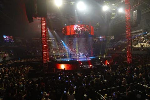 Grup band  Padi Reborn saat  Konser Dua Delapan yang digelar pada Sabtu (31/02/2026) malam di Tennis Indoor Senayan, Jakarta