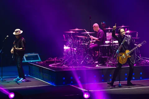 Grup band  Padi Reborn saat  Konser Dua Delapan yang digelar pada Sabtu (31/02/2026) malam di Tennis Indoor Senayan, Jakarta