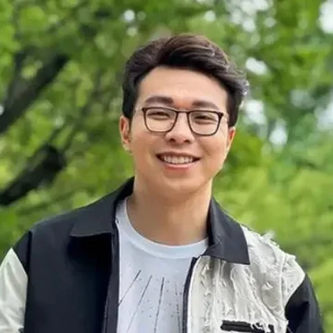 7 Transformasi Dokter Richard Lee dari Remaja Hingga Kini Tenar, Curi Perhatian (IG/dr.richard_lee)