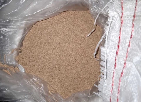 Barang bukti mineral yang diduga berasal dari aktivitas tambang ilegal di gudang kawasan Pangkal Balam, Pangkal Pinang, Jumat (13/02/2026).