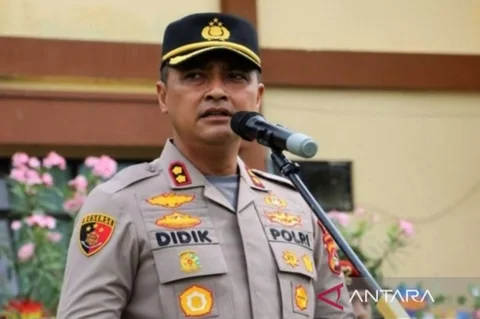 Bareskrim Polri berhasil mengungkap fakta baru dalam kasus narkoba yang menjerat AKBP Didik Putra Kuncoro, di mana ia menitipkan satu koper narkoba kepada mantan anak buahnya.