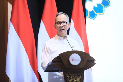 Ketua Dewan Komisioner OJK, Mahendra Siregar dalam acara Puncak GERAK Syariah di Kantor OJK, Jakarta, Selasa (25/3/2025). Dok OJK
