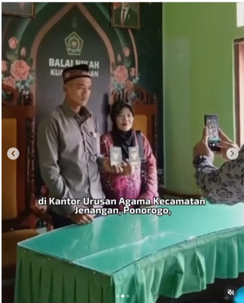 Kisah Cinta Beda 28 Tahun, Pemuda Nikahi Nenek 2 Cucu dengan Mahar Rp200.000