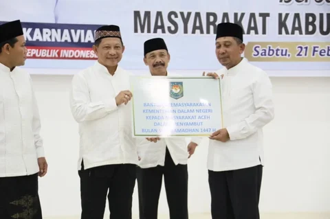 Kasatgas Tito Buka Puasa Bersama Masyarakat Pidie Jaya