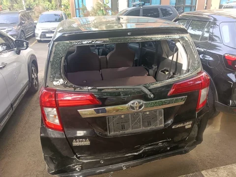 Begini Penampakan Terkini Mobil Calya Hitam Ugal-ugalan