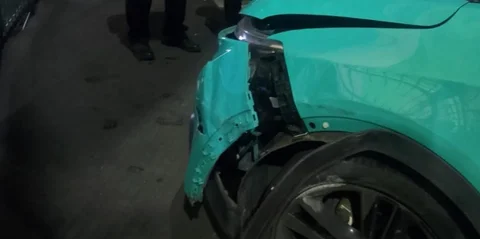 Taksi Listrik Tabrak Motor dan Mobil Depan PGC Cililitan, Sopir Diduga Epilepsi