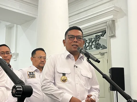 Gubernur Banten Andra Soni saat MoU MRT Kembangan-Balaraja