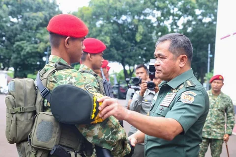 Kepala Staf Angkatan Darat Jenderal TNI Maruli Simanjuntak menutup rangkaian Uji Kemampuan Komandan Satuan TNI Angkatan Darat di GOR Nanggala Markas Kopassus Cijantung Jakarta, Rabu (04/02/2026).