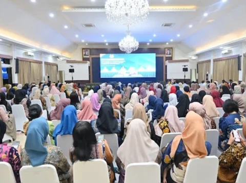 Kegiatan silaturahmi PIA Ardhya Garini Gabungan Koopsudnas di Gedung Leo Wattimena, Makoopsudnas, Halim Perdanakusuma, Jakarta Timur, Kamis (5/2/2026).