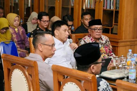 Wamendagri Akhmad Wiyagus di Pendopo Kota Banjar, Jawa Barat
