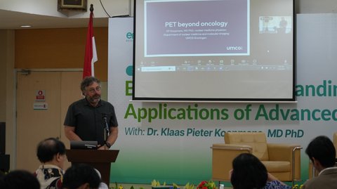 dr. Klaas Pieter Koopmans, MD, Ph.D (University Medical Center Groningan)