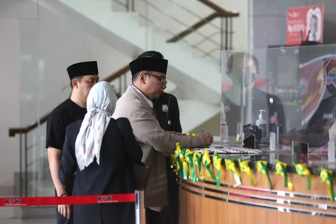 Mantan Menteri Agama, Yaqut Cholil Qoumas sesaat sebelum menjalani pemeriksaan di gedung Merah Putih Komisi Pemberantasan Korupsi (KPK), Jakarta, Kamis (12/3/2026).