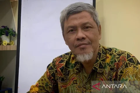Guru Besar Ilmu Ekonomi Universitas Muhammadiyah Yogyakarta Prof. Dr. Imamudin Yuliadi