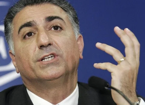 <p>Reza Pahlavi adalah putra mahkota Iran yang diasingkan. Dia merupakan anak dari shah terakhir Iran Mohammed Reza Pahlavi. (Dok. AP)</p>