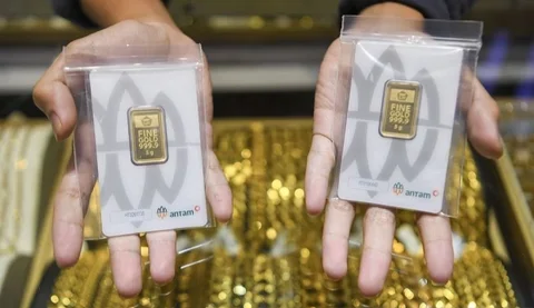 Simak informasi terbaru harga emas Pegadaian jenis UBS dan Galeri24 yang kompak mengalami kenaikan signifikan pada Sabtu pagi ini, menarik perhatian investor.