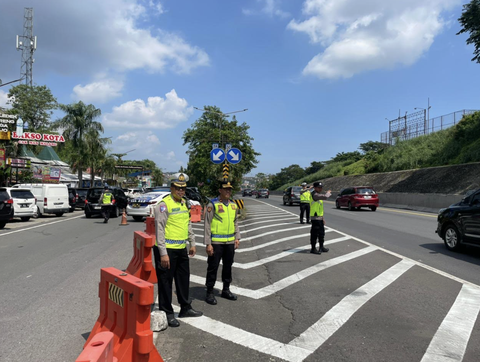 Arus Balik Meningkat, Polisi Terapkan Buka Tutup di Rest Area dan Tol Semarang