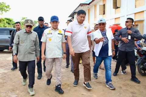 Kasatgas Tito Karnavian saat peninjauan Hunian Tetap (Huntap) di Tapanuli Tengah