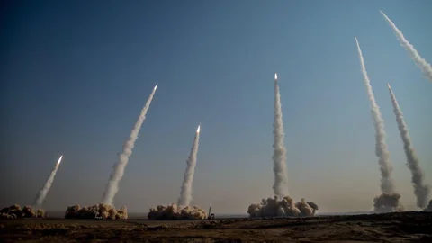 Rudal Iran yang diluncurkan ke Israel.