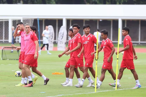 Sejumlah pesepak bola Timnas Indonesia mengikuti latihan jelang laga FIFA Series di Stadion Madya, Senayan, Jakarta, Minggu (29/3/2026)