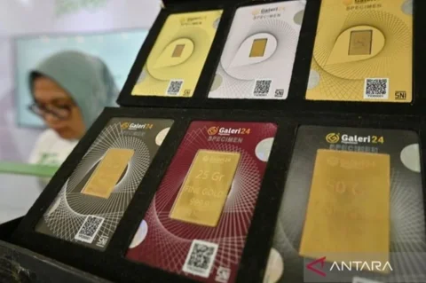 Simak update terbaru harga emas Pegadaian hari ini, Jumat 20 Februari 2026. Emas UBS dan Galeri24 kompak melonjak, dengan UBS mencapai Rp2,965 juta/gram dan Galeri24 Rp2,946 juta/gram.