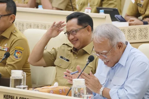 Mendagri Tito Karnavian saat Rapat Kerja dan Rapat Dengar Pendapat bersama Komisi II DPR RI