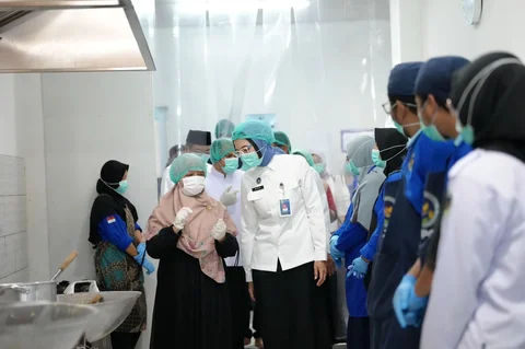 Kepala Biro Hukum dan Hubungan Masyarakat Badan Gizi Nasional (BGN), Khairul Hidayati, melakukan kunjungan ke Pesantren Nurul Islam di Kabupaten Semarang