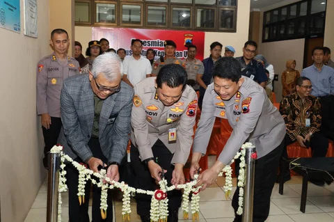 Gandeng Polda Jateng, Kini UNS Buka Pusat Studi Kepolisian