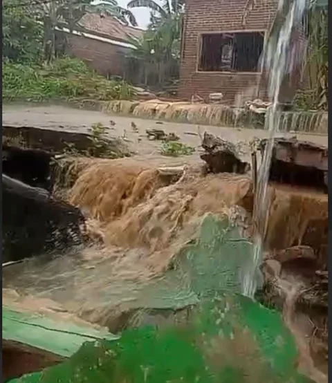 Hujan Deras 3 Jam Rendam Sejumlah Kecamatan di Bandar Lampung