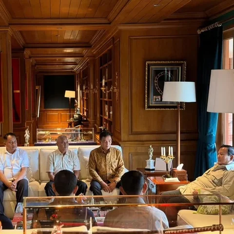 Prabowo Kumpul Bareng Mantan Ajudan dan Pengawal
