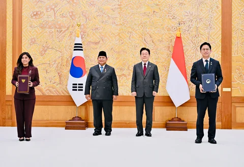 Prabowo Saksikan Langsung Pertukaran 10 MoU RI&ndash;Korea Selatan
