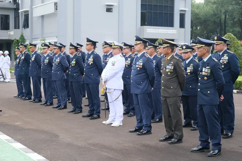 Upacara peringatan HUT ke-80 TNI Angkatan Udara di Makoopsudnas, Halim Perdanakusuma, Jakarta Timur, Kamis (9/4/2026).
